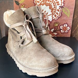BearPaw Tan Suede and Wool Tie-up Short Boots 8
